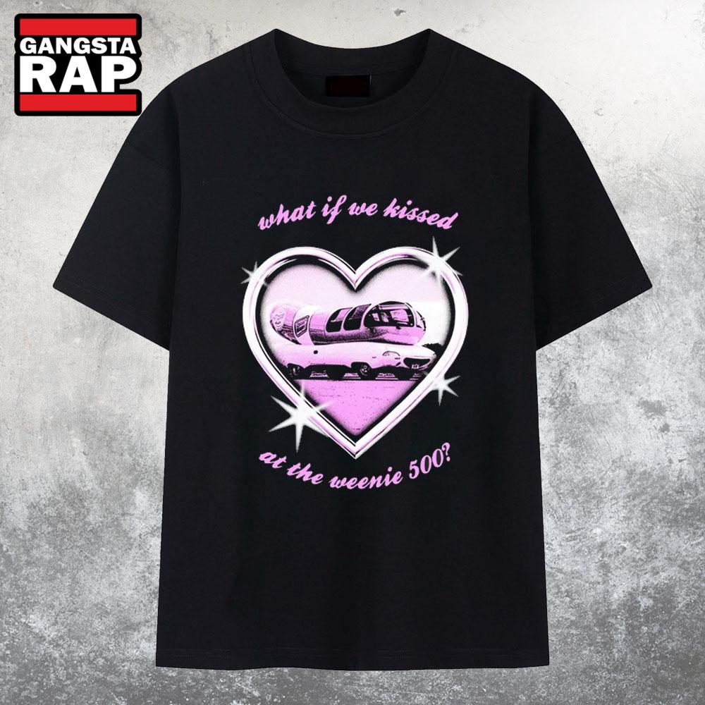 Paradise Of Flowers Kissin At The Race T Shirt
