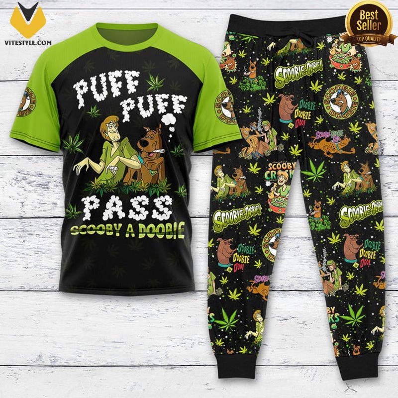 Scooby Doo Puff Puff Pass Pajamas Set