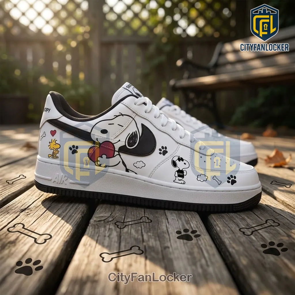 Snoopy Peanuts White Low Top Sneakers